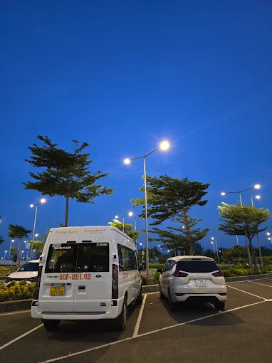 xe sân bay cam ranh đi vĩnh hy luôn sẵn sàng phục vụ